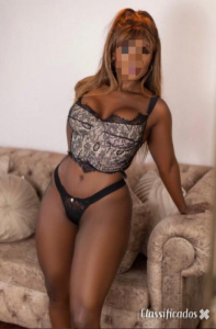 SUA NAMORADINHA CAVALONA