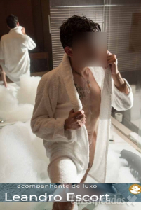 EXPERIÊNCIA COM MULHERES E CASAIS ❤️ SEXO TESAO E PRAZER