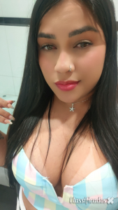 Completinha, brasileira deliciosa (poucos dias)tenho amiga