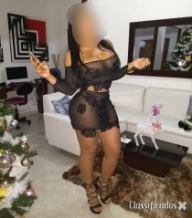 COLOMBIANA UMA DELÍCIA DE RABINHO COM UMA BOA MAMADA