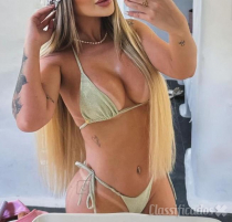Bianca sua Namoradinha de luxo com oral inesquecível