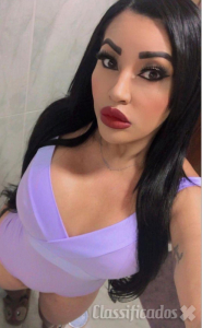 Uma acompanhante de luxo namoradinha