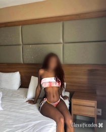 Menina Negra disponível  Agora