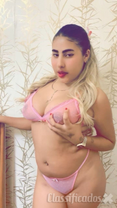 Linda morena,cona quentinha peitos grandes delicioso.