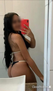 Acabadinha de chegar psra  bombar ❤️❤️ devoradora  cama