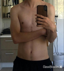 Jovem acompanhante