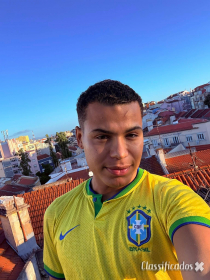 Carioca safado. Faço dêscolação